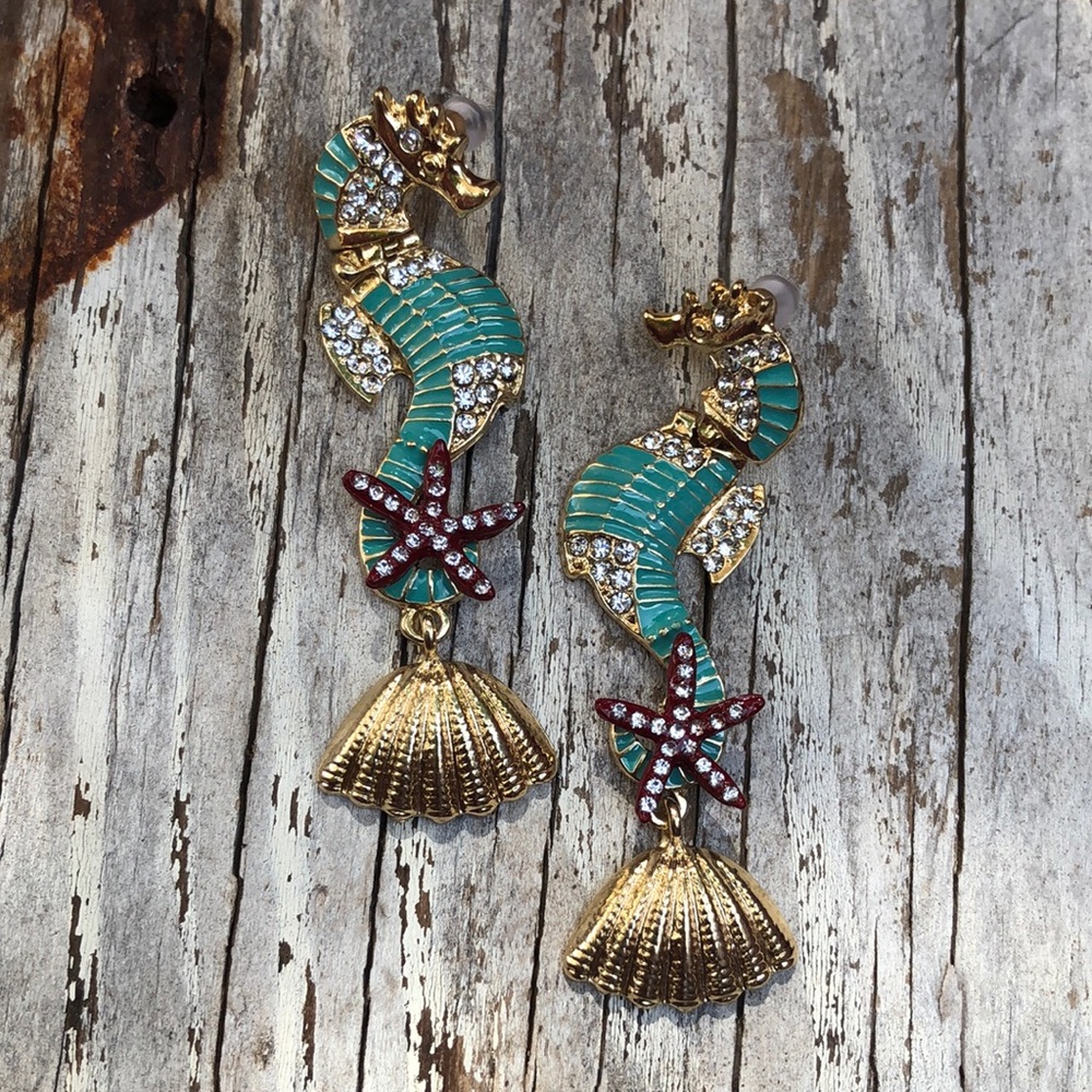 ARIA Seahorse Statement Earrings! - Picture 2 of 6